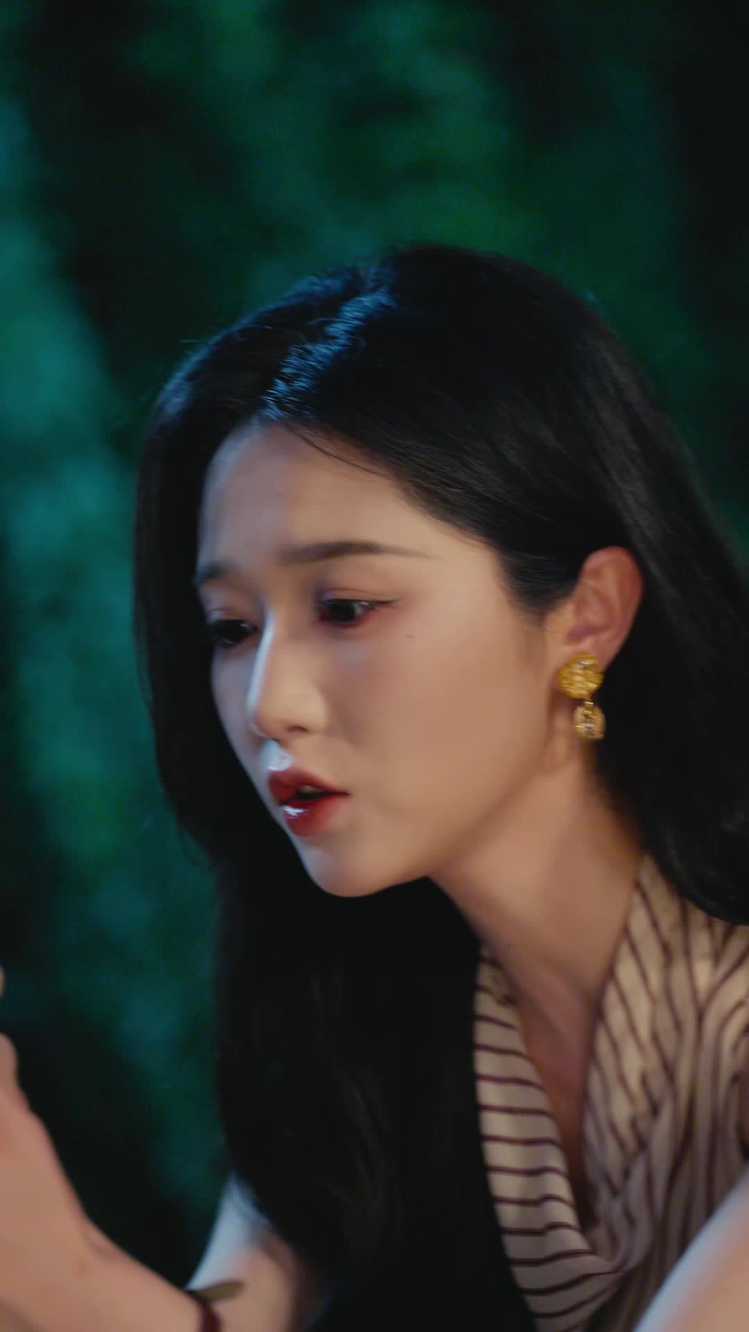 16화 - The Man I Paid Won't Let Me Go
